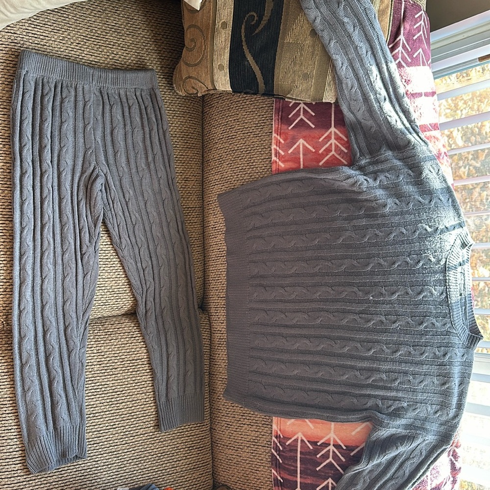 Women’s 2piece Top and Bottom Set
